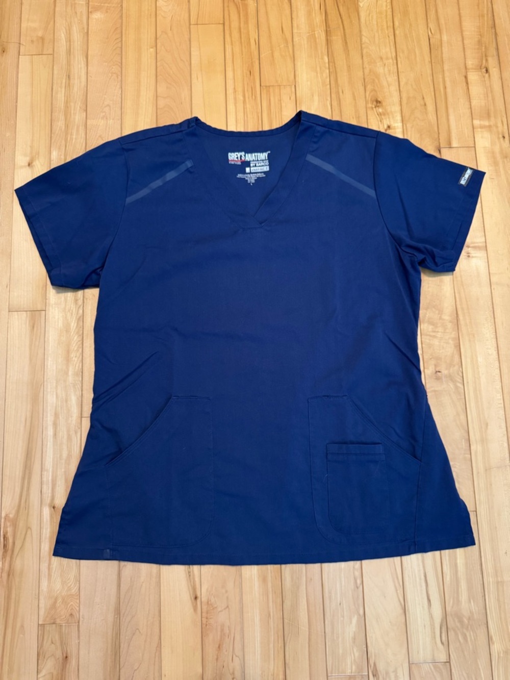 Grey's Anatomy Women’s Navy V-Neck Scrub Top Large *with flaw*